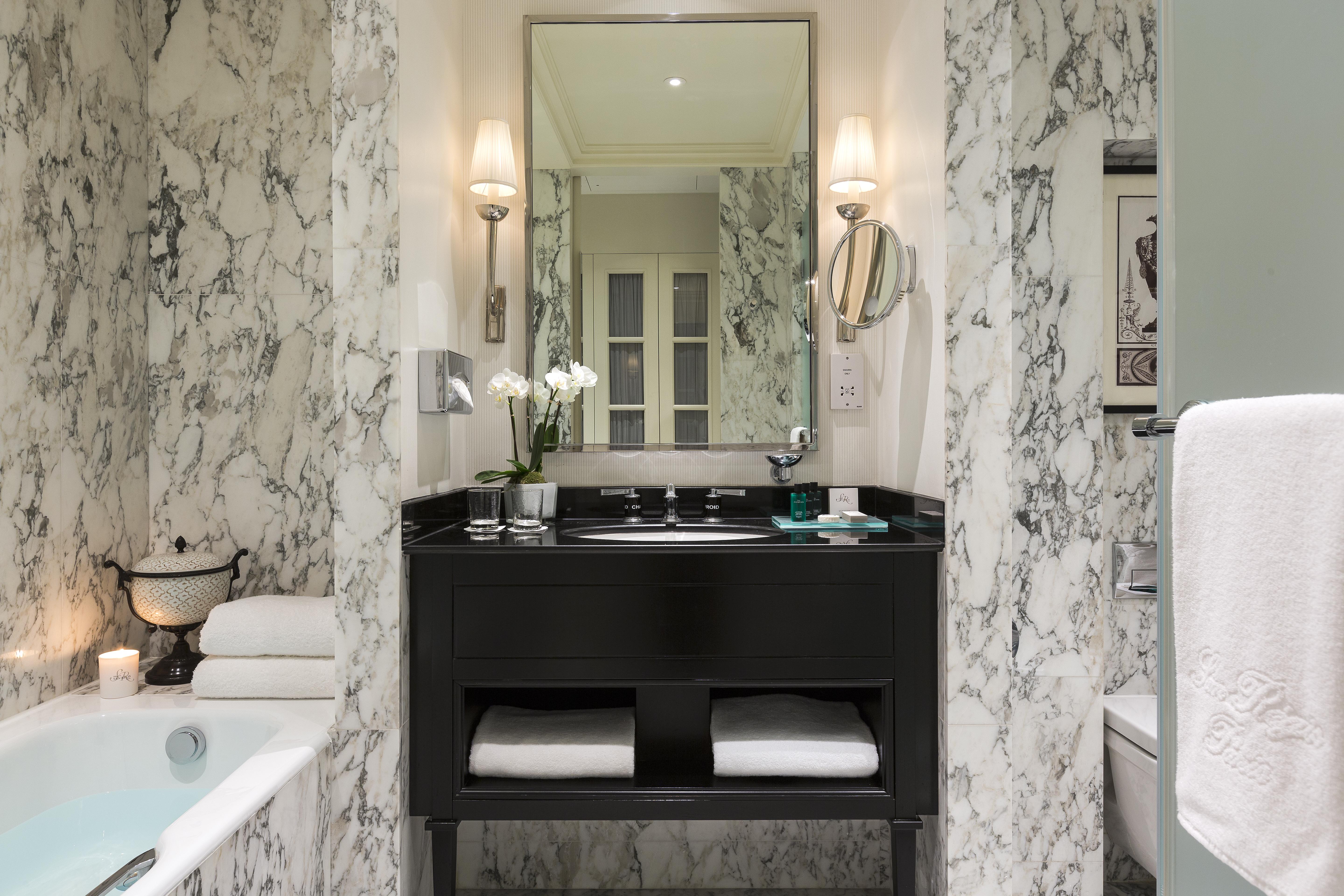 San Régis 5* Paris